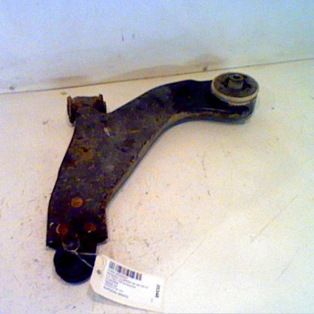 Triangle inf avg occasion FORD MONDEO II Phase 1 09-2000->06-2007 2.0 Di 115ch 1909998