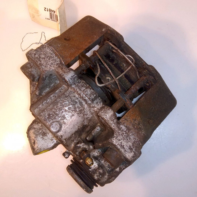 Etrier de frein avant droit occasion CITROEN AX Phase 2 07-1991->06-1998 1.0i 441002 2