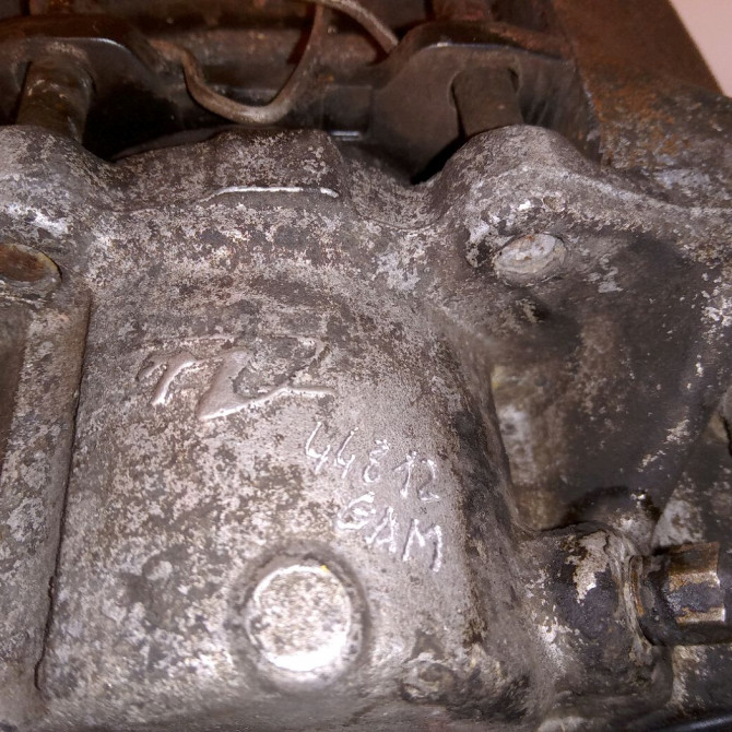 Etrier de frein avant droit occasion CITROEN AX Phase 2 07-1991->06-1998 1.0i 441002 4