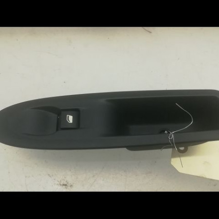 Commande leve-glace porte arrière gauche occasion CITROEN C4 II Phase 1 10-2010->01-2015 1.6 HDI 90ch 6490JZ