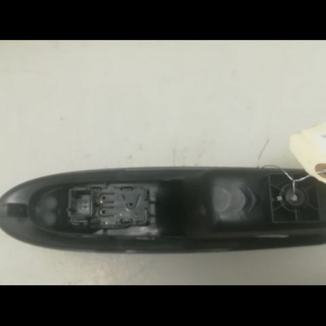 Commande leve-glace porte arrière gauche occasion CITROEN C4 II Phase 1 10-2010->01-2015 1.6 HDI 90ch 6490JZ 2