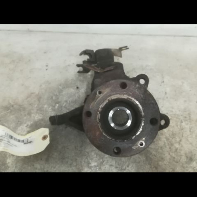 Moyeu avd occasion CITROEN XSARA PICASSO Phase 2 02-2004->12-2010 1.6 HDI 110ch 335016 1