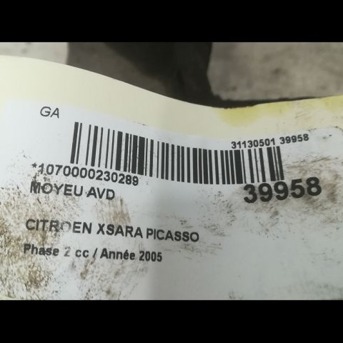 Moyeu avd occasion CITROEN XSARA PICASSO Phase 2 02-2004->12-2010 1.6 HDI 110ch 335016 3