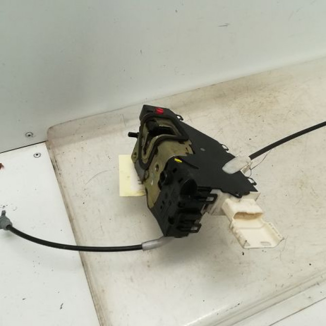 Serrure porte arg occasion PEUGEOT 407 Phase 1 04-2004->07-2008 1.6 HDI 16v 9137Q7 2