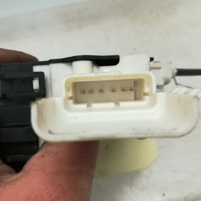 Serrure porte arg occasion PEUGEOT 407 Phase 1 04-2004->07-2008 1.6 HDI 16v 9137Q7 4