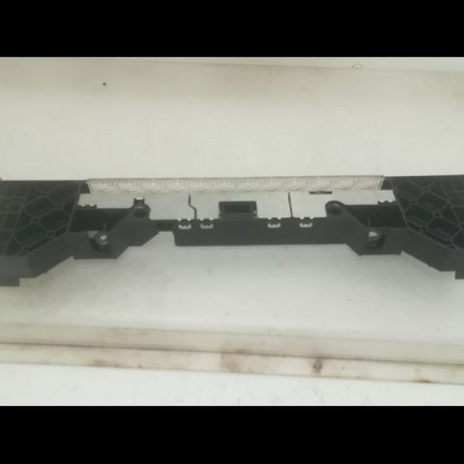 Feux stop supplementaire occasion PEUGEOT 407 Phase 1 04-2004->07-2008 2.0 HDI 16v 136ch 6350T1 2