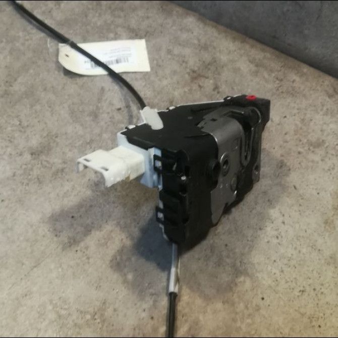 Serrure porte ard occasion PEUGEOT 407 Phase 1 04-2004->07-2008 2.0 HDI 136ch 9138V0 2