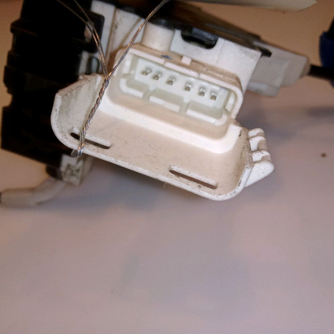 Serrure porte arg occasion PEUGEOT 407 phase 1 SW 07-2004->07-2008 2.0 HDI 136ch 9137Q7 3