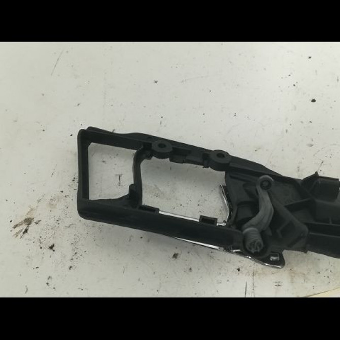 Poignee int porte arg occasion VOLKSWAGEN POLO IV Phase 2 05-2005->09-2009 1.4 TDI 80ch 2