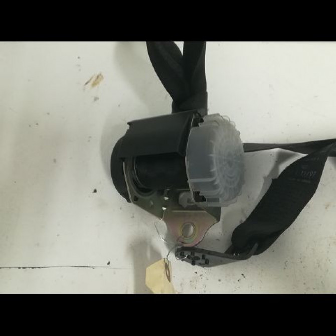 Ceinture arrière droite occasion VOLKSWAGEN POLO IV Phase 2 05-2005->09-2009 1.4 TDI 80ch 6Q0857806ATTM 2