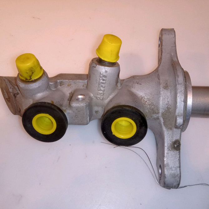 Maitre cylindre occasion RENAULT SCENIC III Phase 1 04-2009->11-2011 1.6 DCI 130ch 1