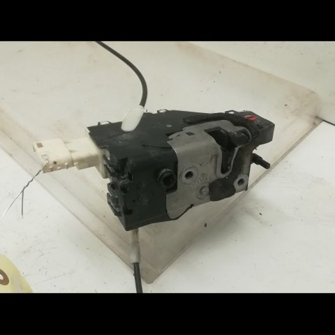 Serrure porte ard occasion PEUGEOT 407 Phase 1 04-2004->07-2008 2.0 HDI 136ch 9138V0 2