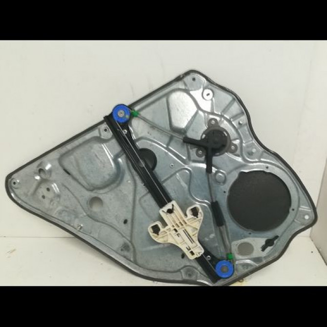 Mecanisme leve-glace arrière droit occasion VOLKSWAGEN POLO IV Phase 2 05-2005->09-2009 1.4 TDI 80ch 2