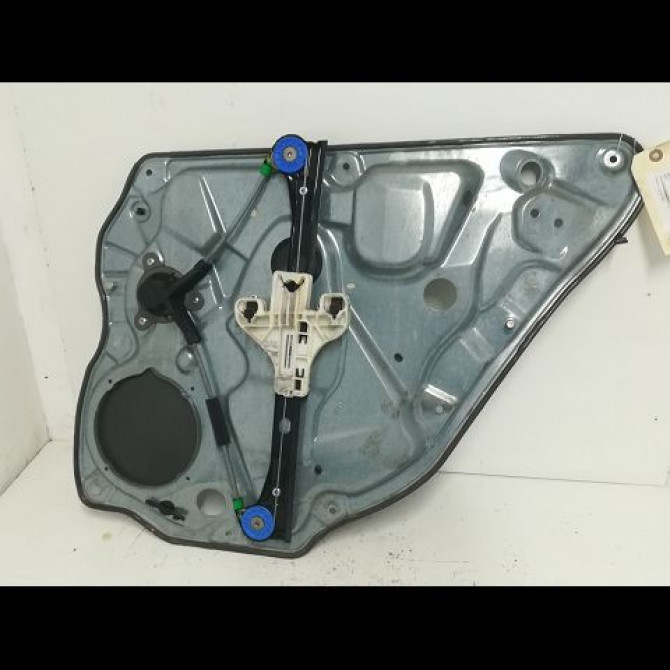 Mecanisme leve-glace arrière gauche occasion VOLKSWAGEN POLO IV Phase 2 05-2005->09-2009 1.4 TDI 80ch 2
