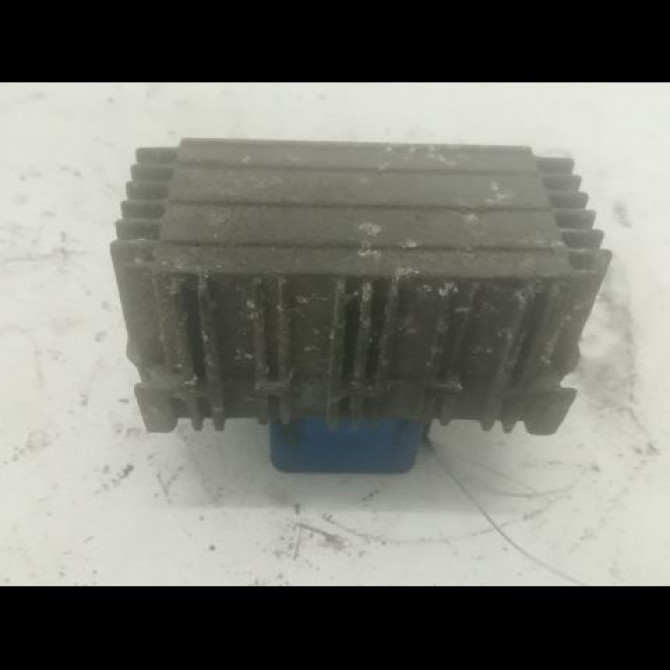 Boitier de préchauffage occasion OPEL ASTRA III ASTRA III Phase 1 2004-04-01->2006-12-31 1.9 CDTI 120ch 93196678 1