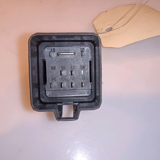 Boitier de préchauffage occasion AUDI A1 Phase 1 06-2010->03-2015 1.6 TDI 105ch 3