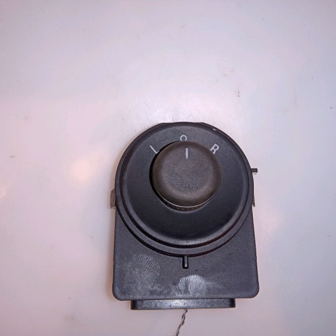 Commande rétroviseurs extérieures électriques occasion OPEL ASTRA IV 13350786 1