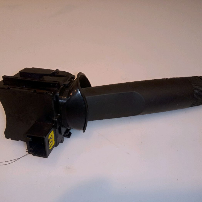 Commande clignotant occasion OPEL ASTRA IV 13268707 2