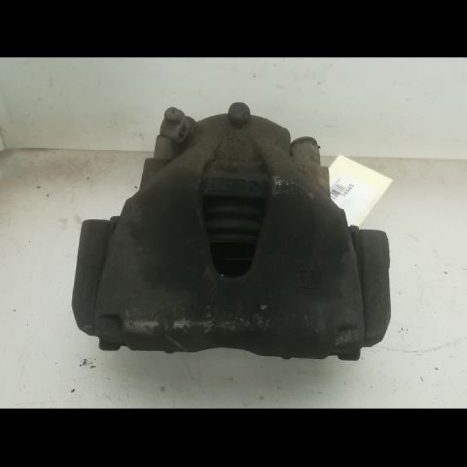 Etrier de frein avant droit occasion OPEL MERIVA I Phase 2 01-2006->09-2010 1.7 CDTI 100ch 93176427 1