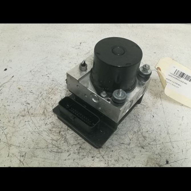 Unité hydraulique ABS occasion AUDI A1 Phase 1 06-2010->03-2015 1.2 TFSI 86ch 6R0614517AMBEF 1