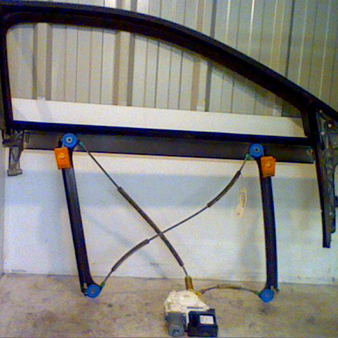 Mecanisme + moteur lève-glace avant droit occasion AUDI A3 II Phase 1 06-2003->06-2008 1.9 TDi 8P3837462C 1