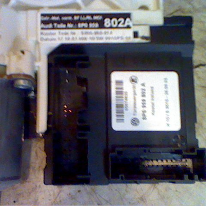 Mecanisme + moteur lève-glace avant droit occasion AUDI A3 II Phase 1 06-2003->06-2008 1.9 TDi 8P3837462C 4