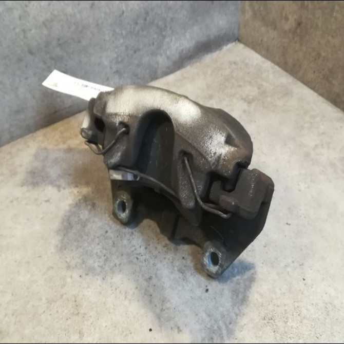 Etrier de frein avant droit occasion OPEL ZAFIRA II Phase 1 07-2005->12-2007 1.9 CDTI 120ch 93176427 2