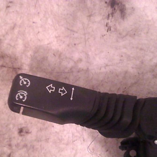 Bloc commodos occasion OPEL ASTRA III ASTRA III Phase 1 2004-04-01->2006-12-31 1.7 CDTI 100ch 2