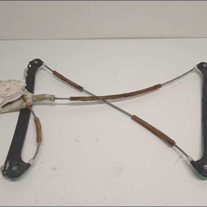 Mecanisme + moteur lève-glace avant droit occasion AUDI A3 II Phase 2 06-2008->07-2012 1.9 TDi 105ch 8P3837462C 1