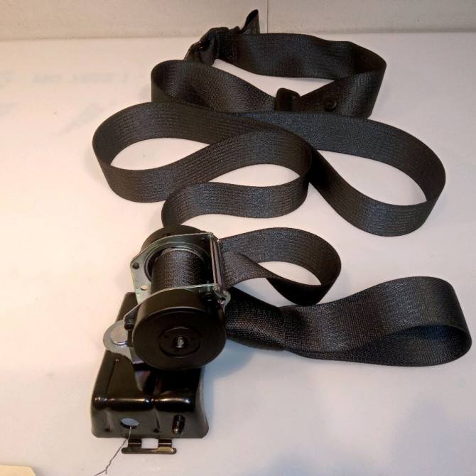 Ceinture arrière gauche occasion OPEL ASTRA IV 13380210 1