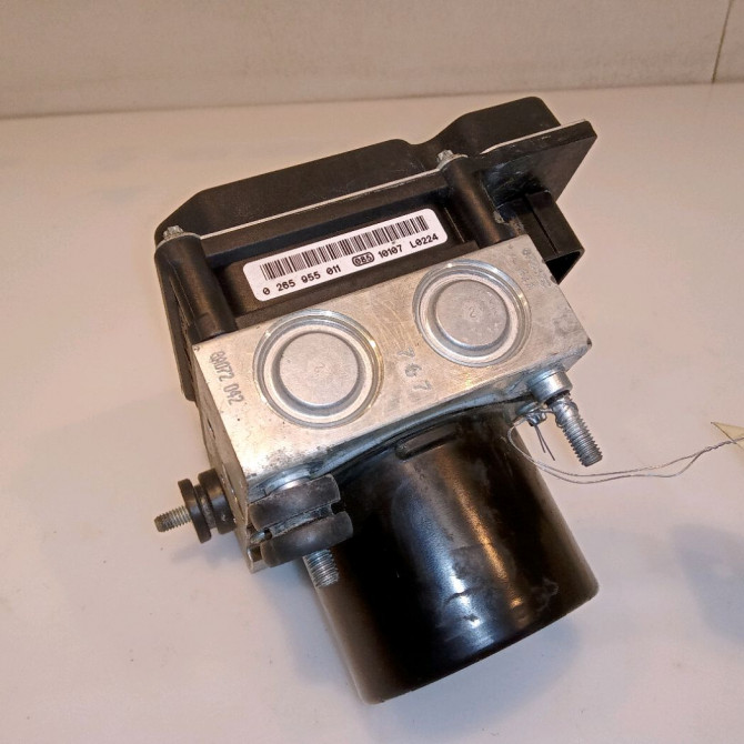 Unité hydraulique ABS occasion AUDI A1 Phase 1 06-2010->03-2015 1.2 TFSI 86ch 6R0614517AMBEF 4