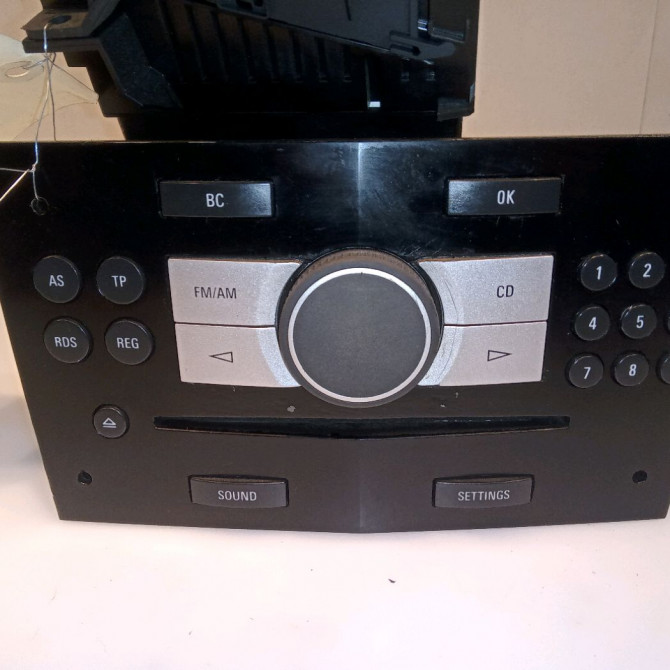 Autoradio occasion OPEL ASTRA III ASTRA III Phase 1 2004-04-01->2006-12-31 1.9 CDTI 120ch 93183893 2