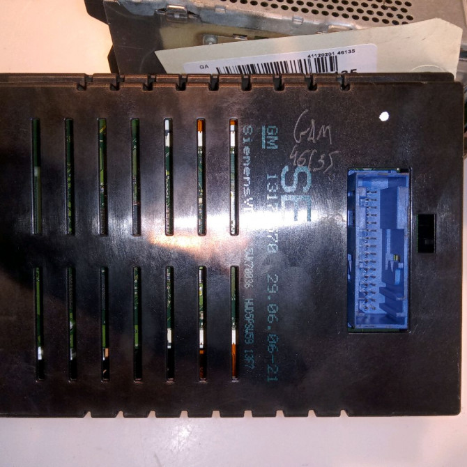 Autoradio occasion OPEL ASTRA III ASTRA III Phase 1 2004-04-01->2006-12-31 1.9 CDTI 120ch 93183893 4