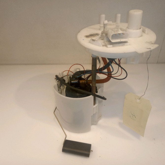 Jauge a carburant occasion OPEL ASTRA IV 13303949 1