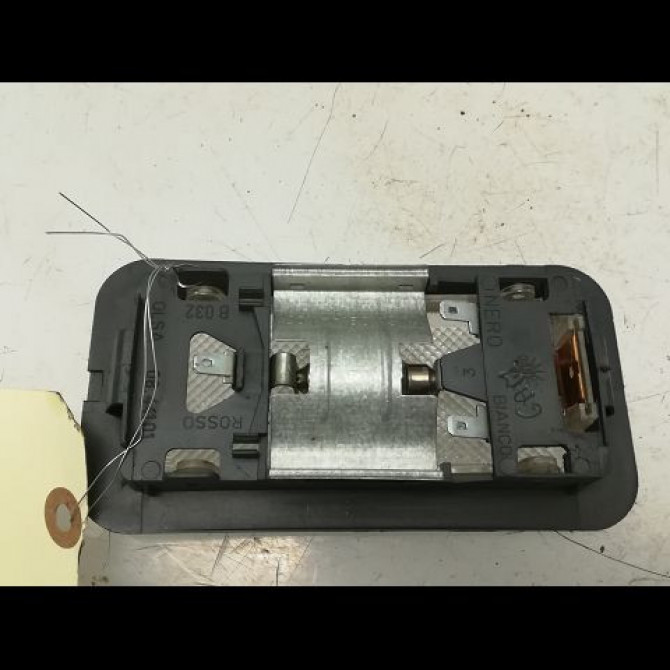 Plafonnier occasion FIAT PUNTO I Phase 1 11-1993->10-1999 D S 716529060 2