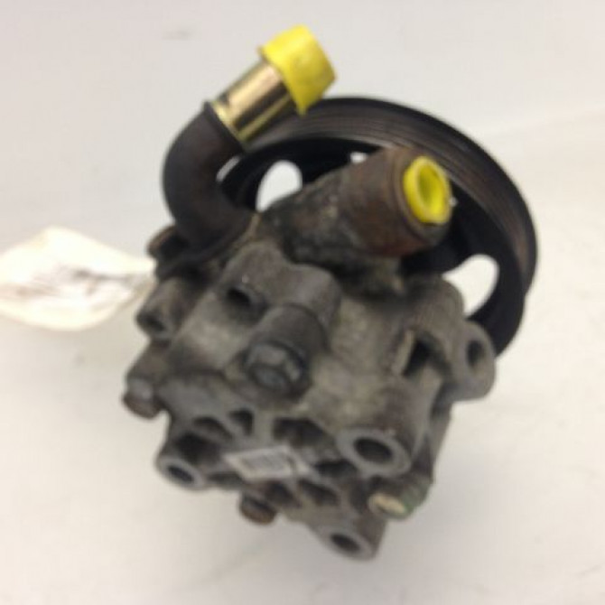 Pompe direction assistee occasion TOYOTA AVENSIS II phase 1 05-2003->08-2006 4431005100 3