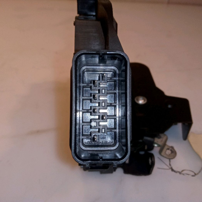 Serrure porte arg occasion FORD CMAX I Phase 2 03-2007->09-2010 1.8 TDCI 8v 115ch 1633148 4