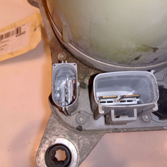 Moteur electrique de direction assistée occasion FORD CMAX I Phase 2 03-2007->09-2010 1.8 TDCI 8v 115ch 1743471 3