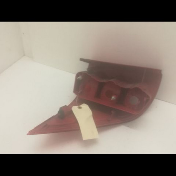 Feu arrière droit occasion PEUGEOT 1007 Phase 1 04-2005->12-2010 1.4 HDI 6351V5 2