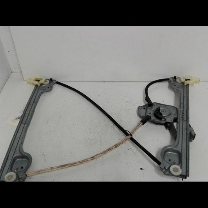 Mecanisme+moteur leve-glace avg occasion PEUGEOT 1007 Phase 1 04-2005->12-2010 1.4 HDI 9221R0 2