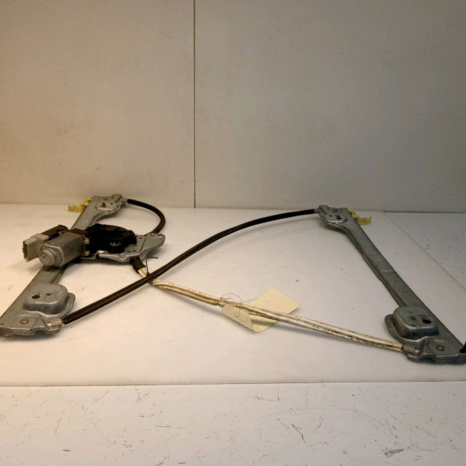 Mecanisme+moteur leve-glace avg occasion PEUGEOT 1007 Phase 1 04-2005->12-2010 1.4 HDI 9221R0 2