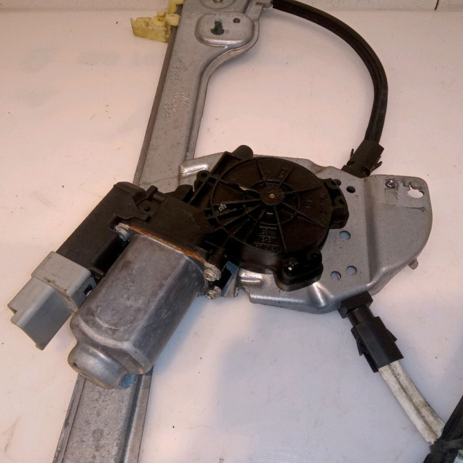 Mecanisme+moteur leve-glace avg occasion PEUGEOT 1007 Phase 1 04-2005->12-2010 1.4 HDI 9221R0 3