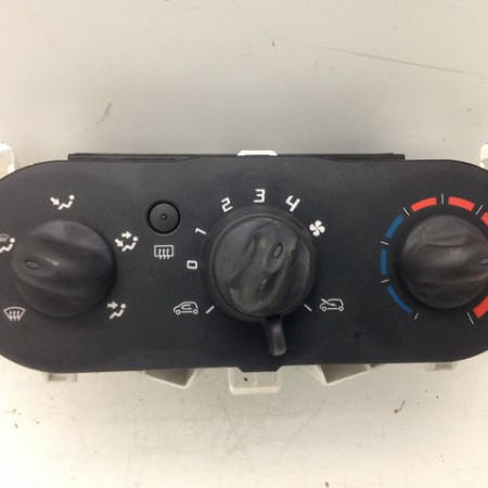 Commande de chauffage occasion RENAULT TWINGO II Phase 1 06-2007->11-2011 1.2i 16v 75ch