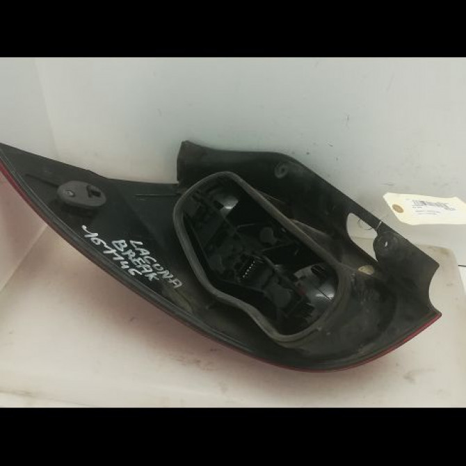 Feu arrière droit occasion RENAULT LAGUNA II Phase 1 11-2000->03-2005 1.9 DCI 120ch 8200703489 2