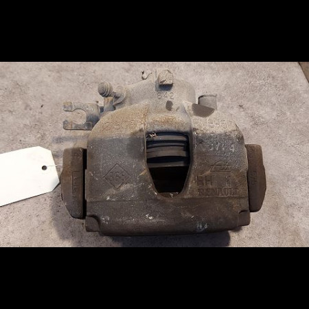 Etrier de frein avant droit occasion RENAULT LAGUNA II Phase 2 03-2005->09-2007 1.9 DCI 125ch 7701049104