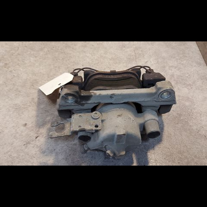 Etrier de frein avant droit occasion RENAULT LAGUNA II Phase 2 03-2005->09-2007 1.9 DCI 125ch 7701049104 2