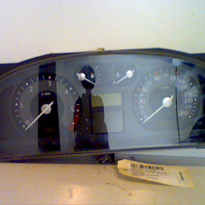 Compteur occasion RENAULT LAGUNA II Phase 2 03-2005->09-2007 1.9 DCI 110ch 8200291330 1