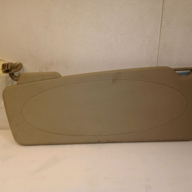 Pare-soleil droit occasion RENAULT KANGOO II Phase 1 01-2008->03-2013 1.5 DCI 70ch 8200928811 2