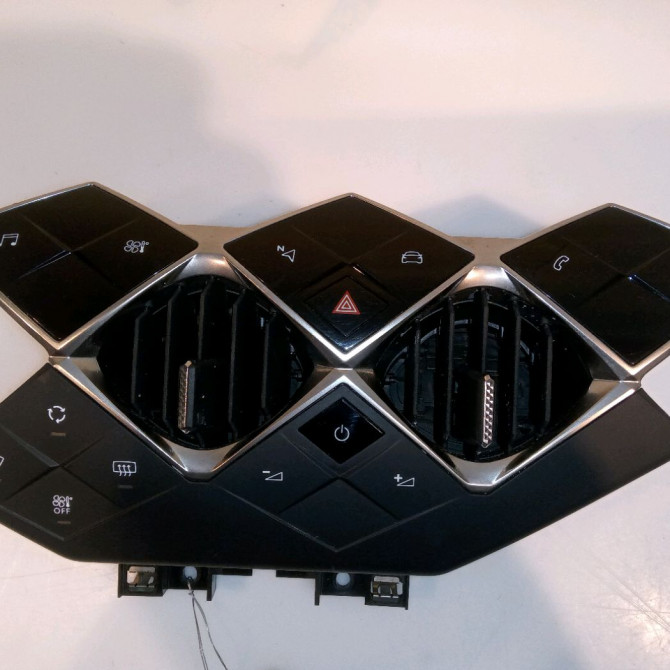 Commande de chauffage occasion CITROEN DS3 1
