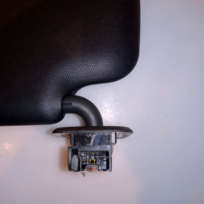 Pare-soleil droit occasion CITROEN DS3 98265221ZD 4